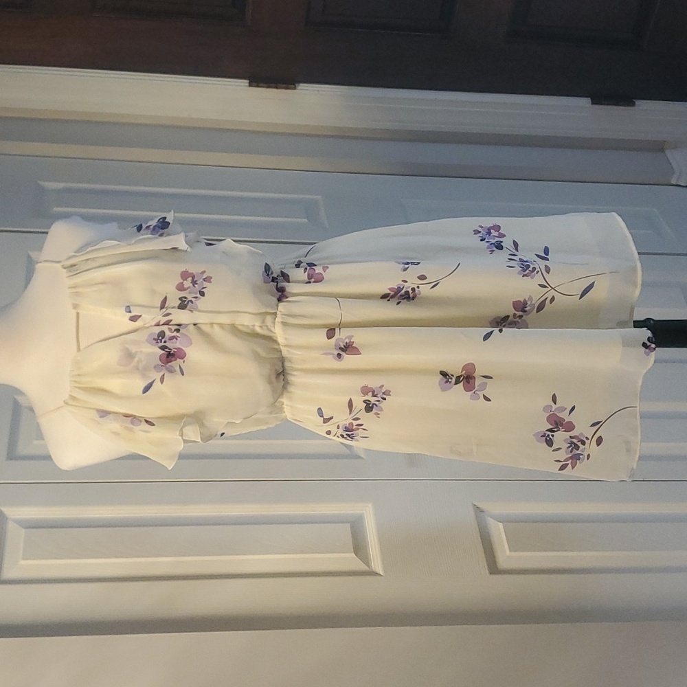Old Navy floral dress - Picture 1 of 12